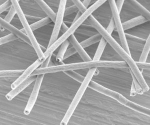 極細芯鞘スピナレットで中空繊維を紡糸しました